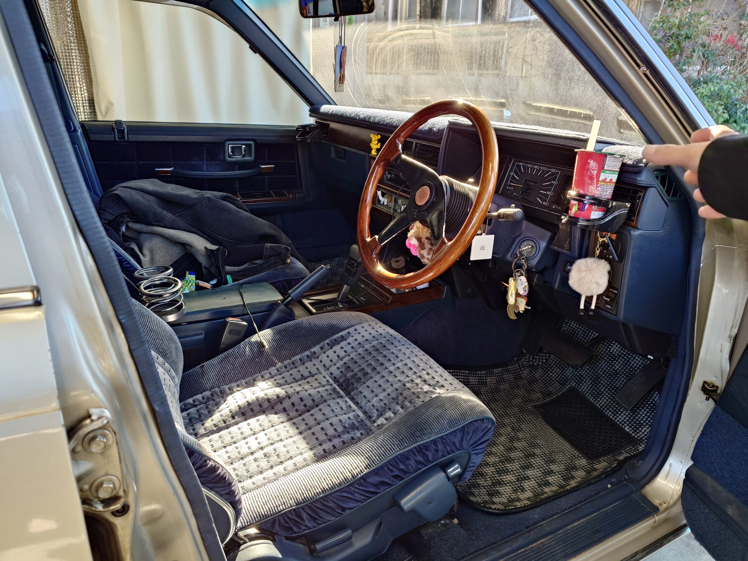 滋賀県　持ち込みタイヤ交換　【garage402】　近江八幡・持ち込みタイヤ　