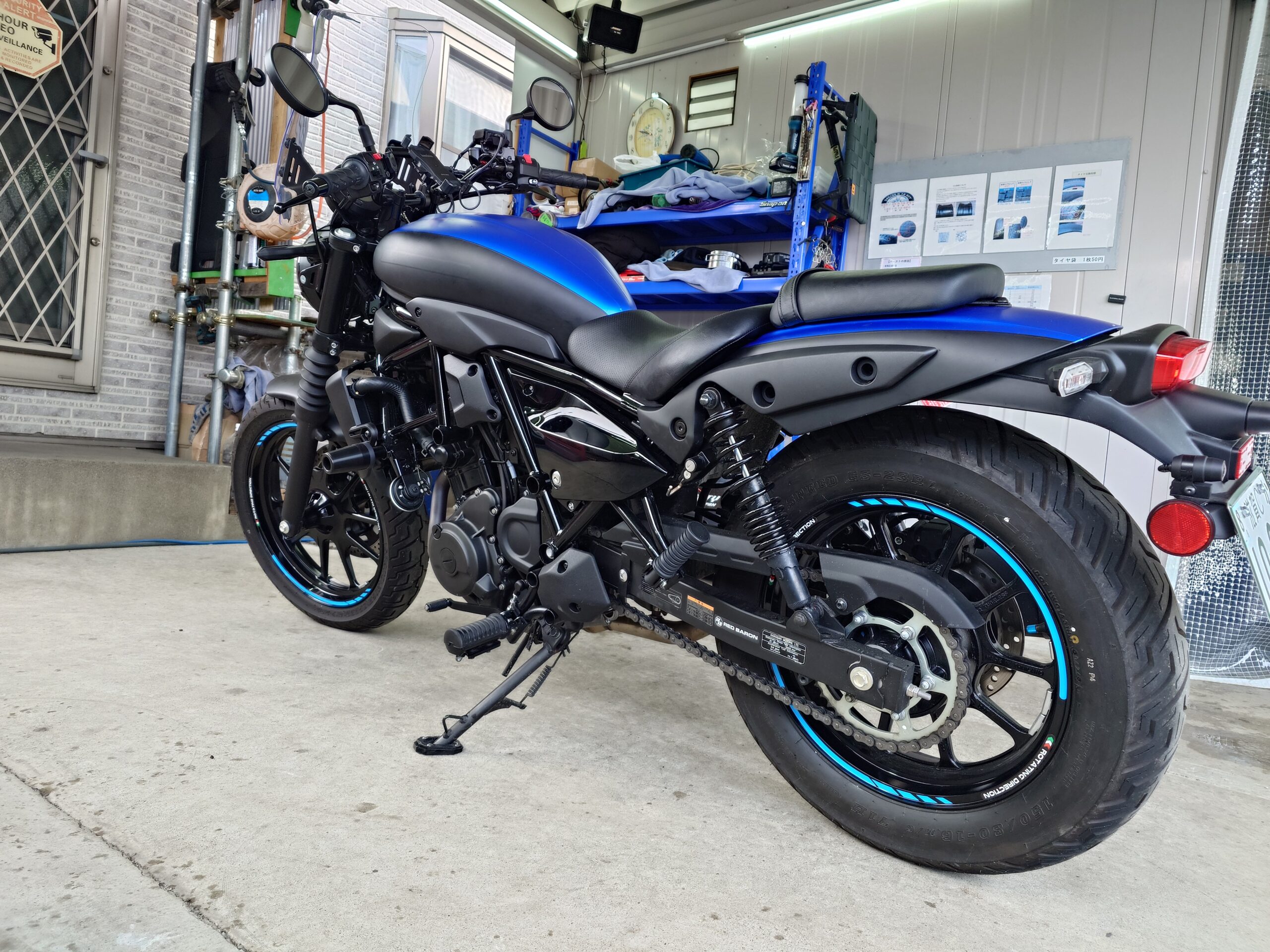 滋賀県　持ち込みタイヤ交換　【garage402】　近江八幡・持ち込みタイヤ　